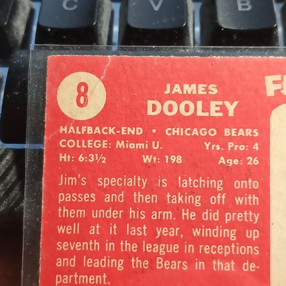 1958 Topps #  8 Jim Dooley Chicago Bears